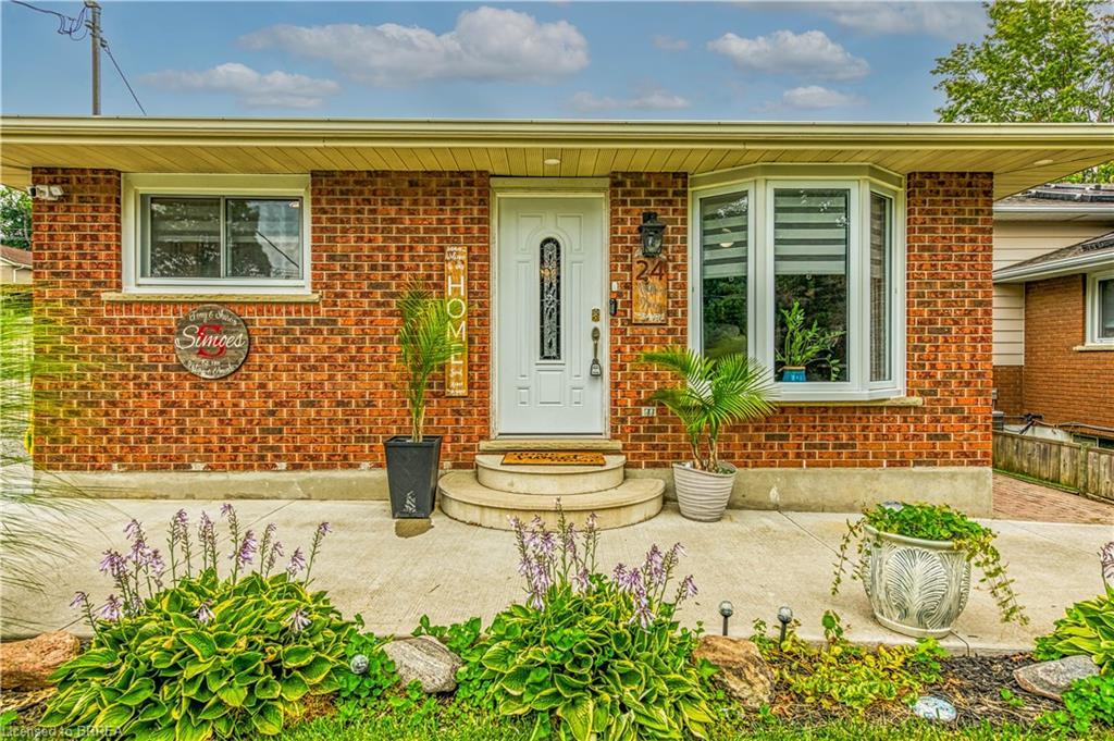 24 Ashton Dr, Simcoe, ON N3Y 2S4