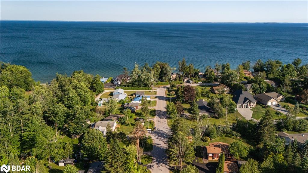 47 Lakeshore Rd W, Oro-medonte, ON L0L 2E0