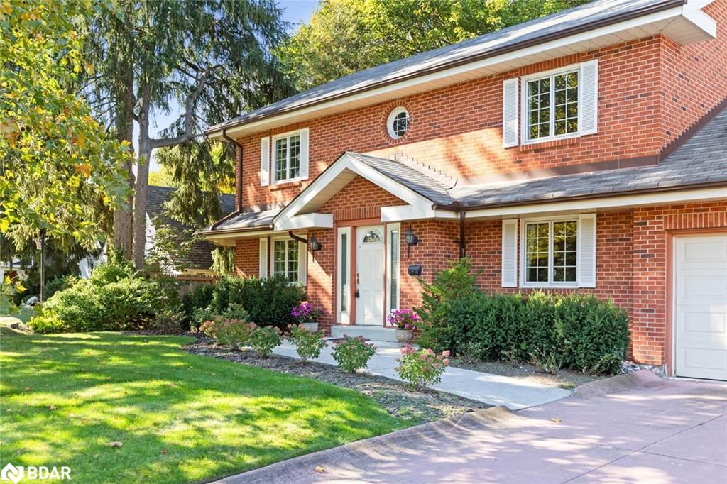 2235 Bennington Gate, Oakville, ON L6J 5Z3