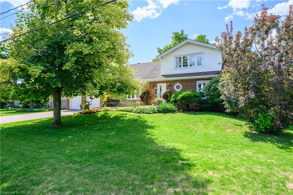 912 Boothman Ave, Burlington, ON L7T 1P4