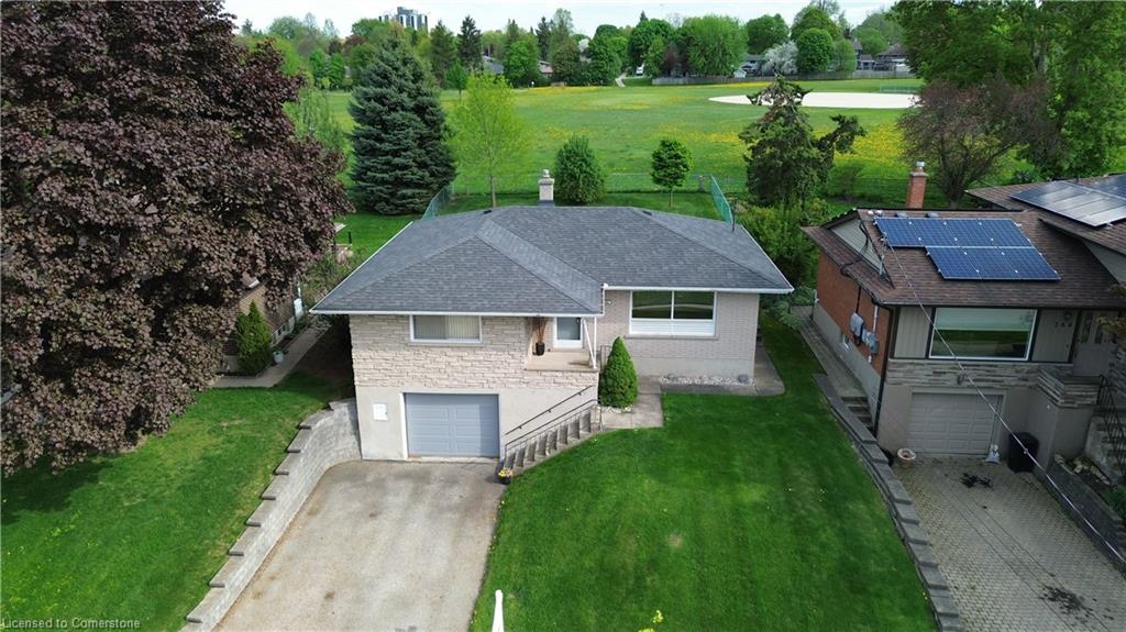 254 Village Rd, Kitchener, ON N2M 4L4
