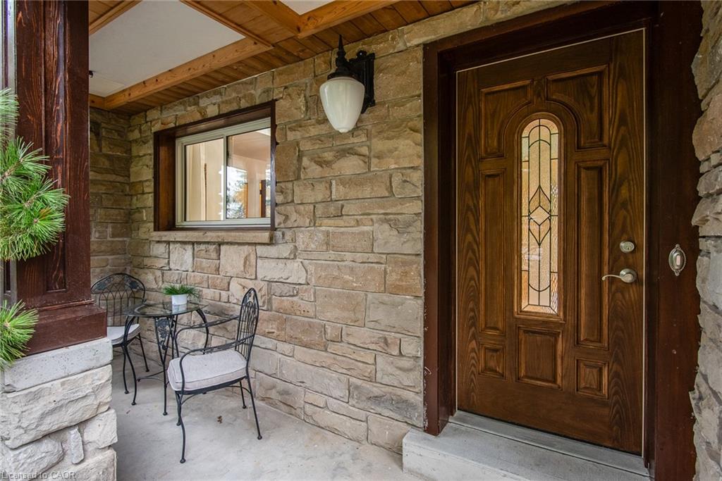 74 Mitchell St, North Dumfries, ON N0B 1E0
