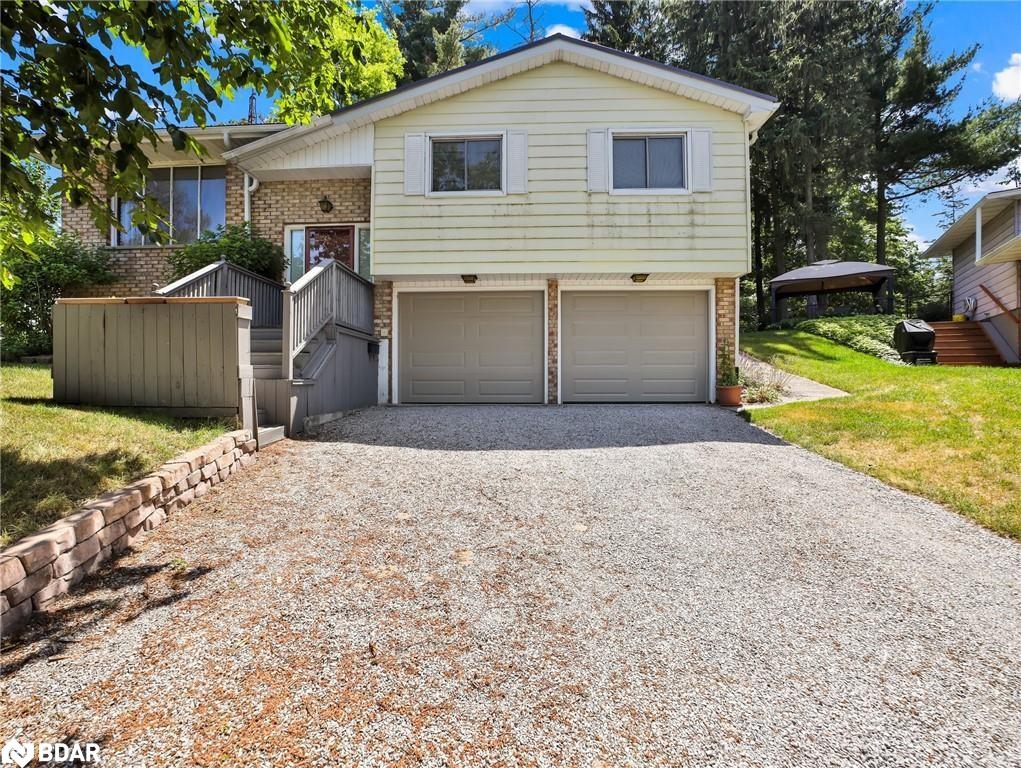 11 Glenda St, Simcoe, ON N3Y 4T3