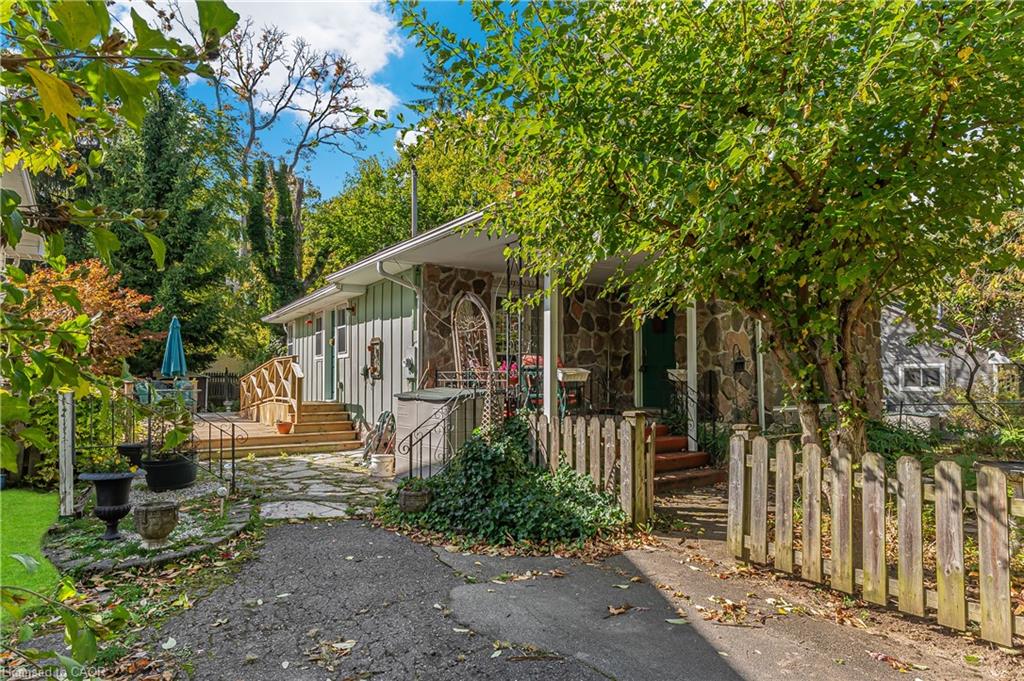 16 Wyckliffe Ave, Niagara-on-the-lake, ON L0S 1T0