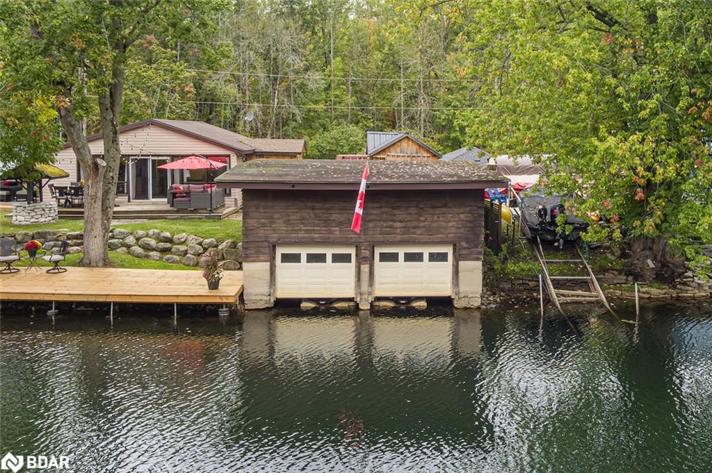 1123 Severn River Rd, Gravenhurst, ON P0E 1N0
