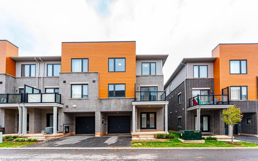 68 Dryden Ln, Hamilton, ON L8H 0B6