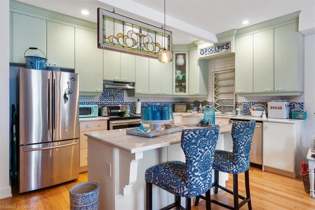3710 Main Street Unit 201, Niagara Falls, ON L2G 6B1