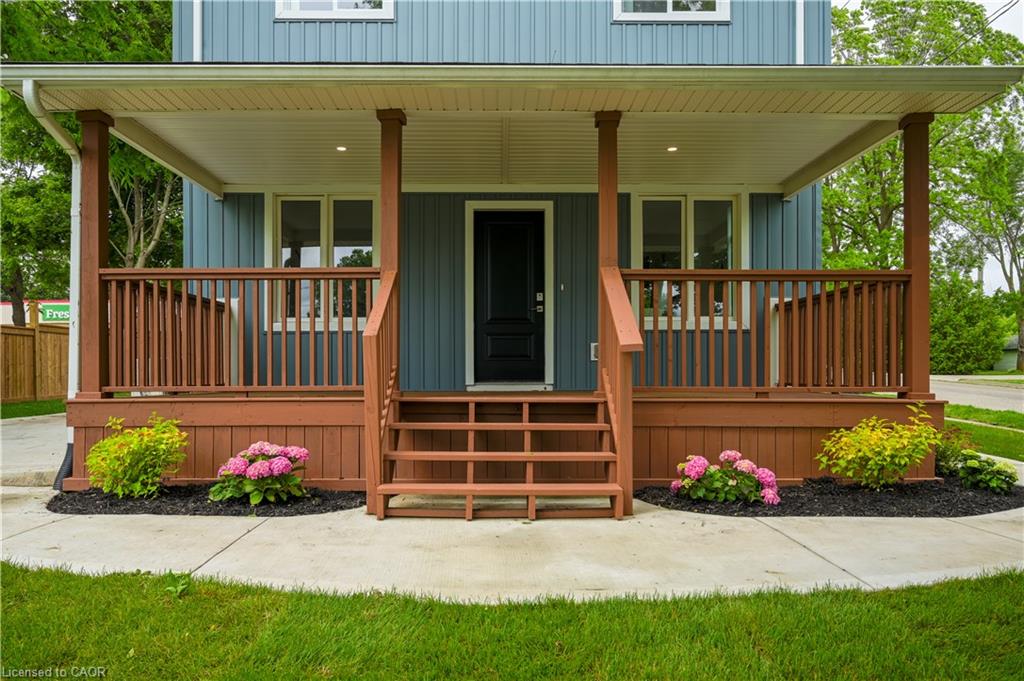 9 High St, Brant, ON N0E 1N0