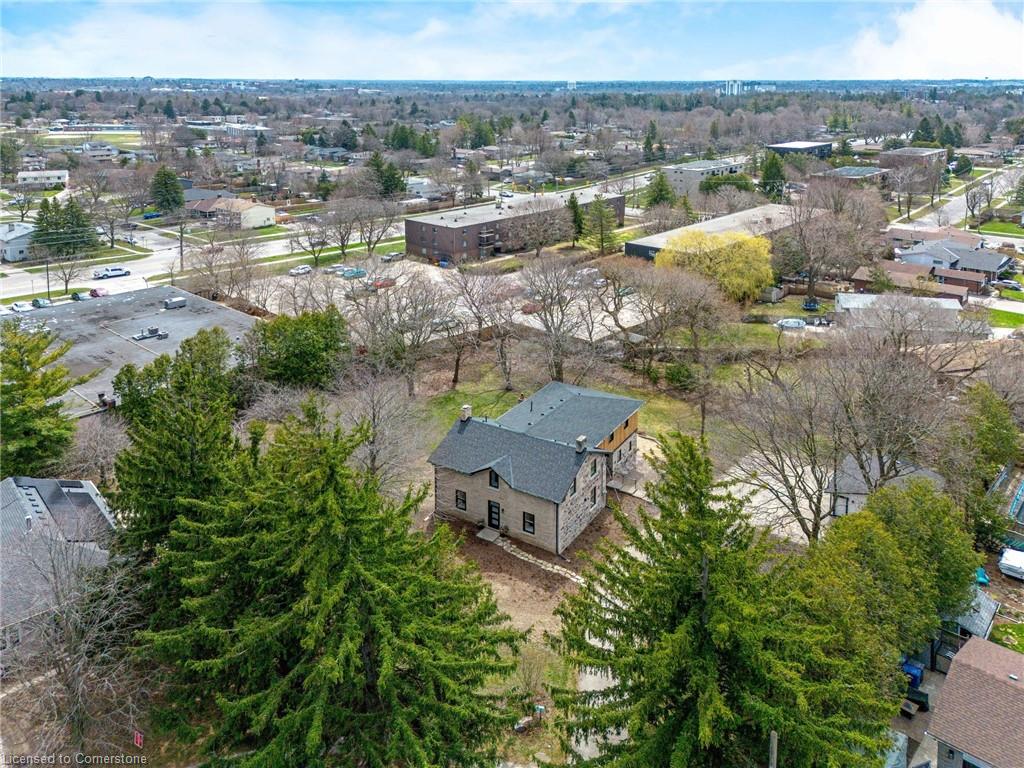 33 Islington Ave, Guelph, ON N1E 1B2