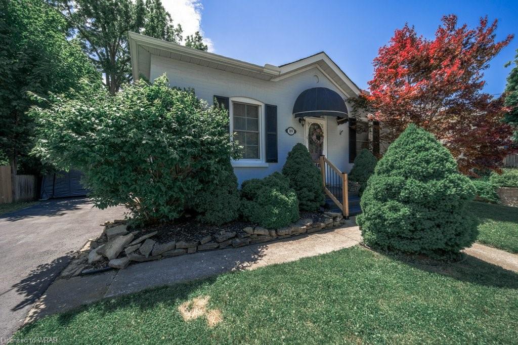 89 Concession St, Cambridge, ON N1R 2H2