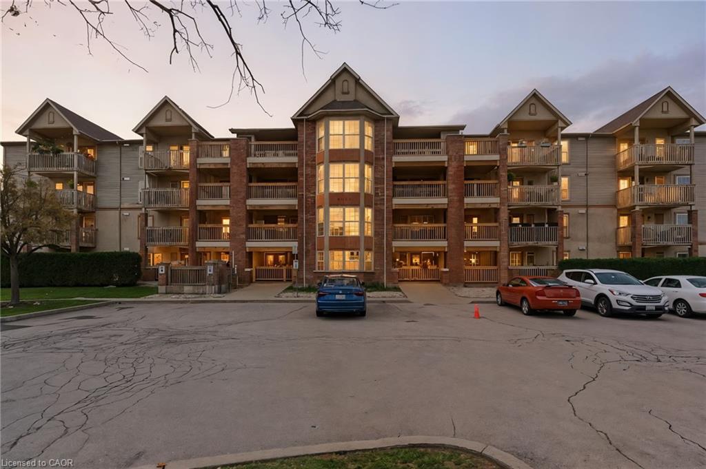 4003 Kilmer Drive Unit 402, Burlington, ON L7M 4M1