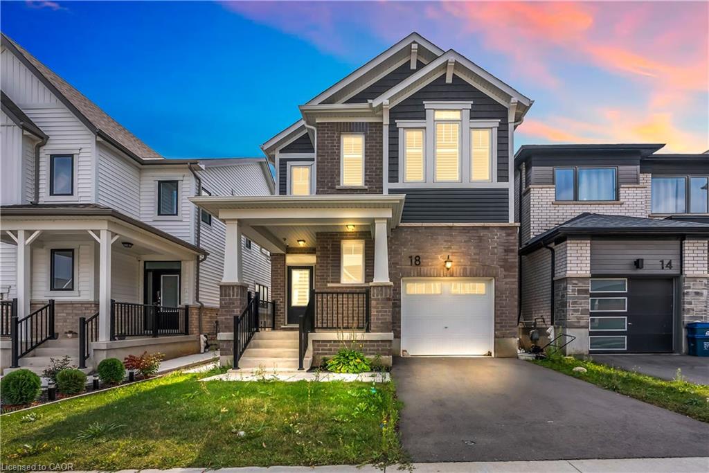 18 Saxony St, Kitchener, ON N2R 0S3