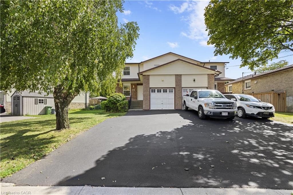79 Adis Ave, Hamilton, ON L9C 6T9