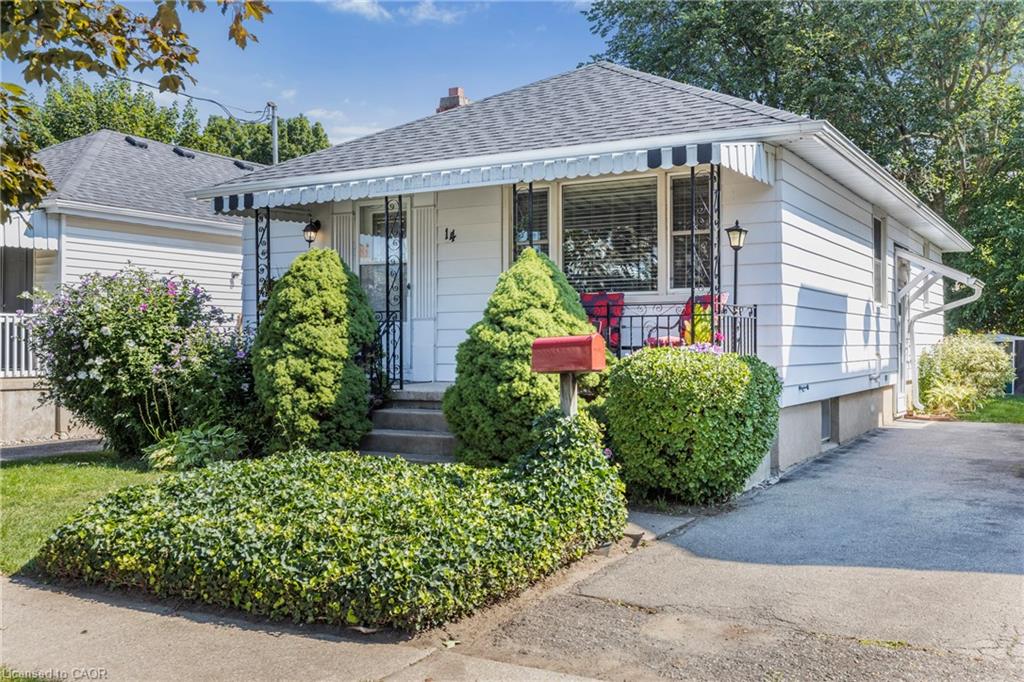 14 Chelsea St, St. Catharines, ON L2P 3B8