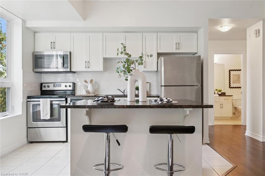 1280 Gordon Street Unit 210, Guelph, ON N1L 0N6