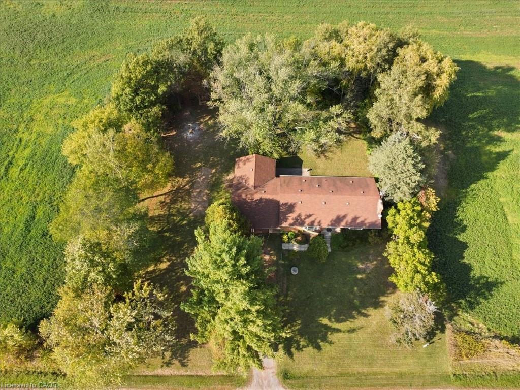 847 Carluke Rd W, Hamilton, ON L9G 3L1