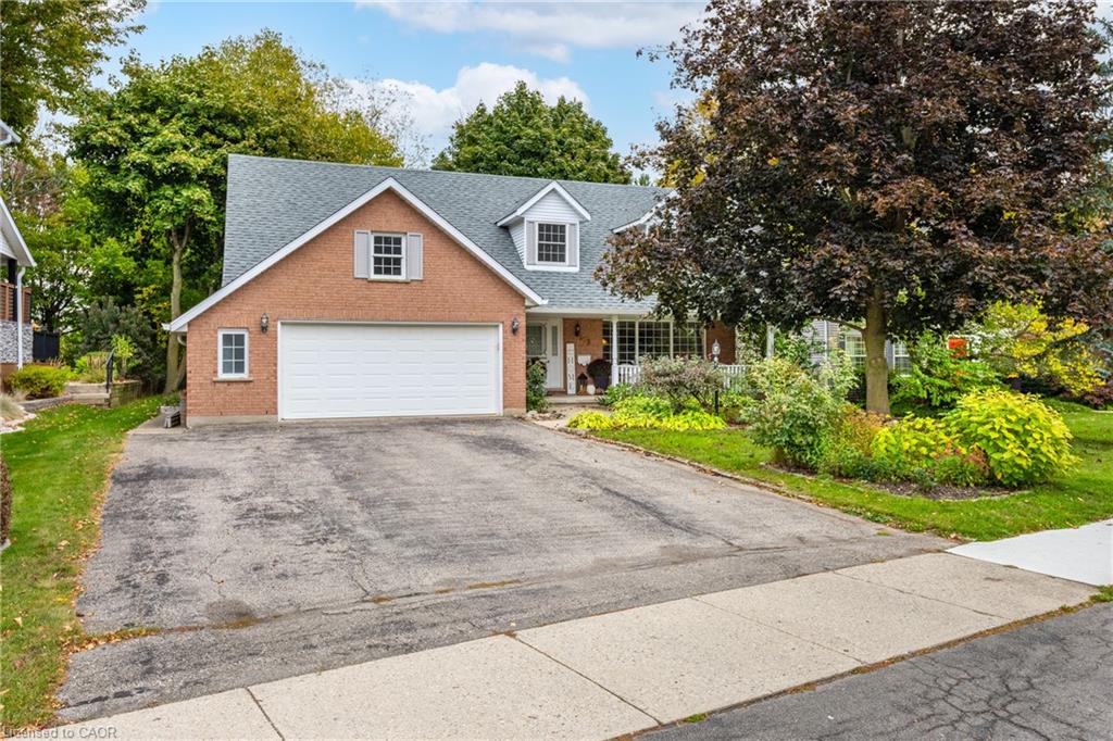 553 Paradise Cres, Waterloo, ON N2T 2J8