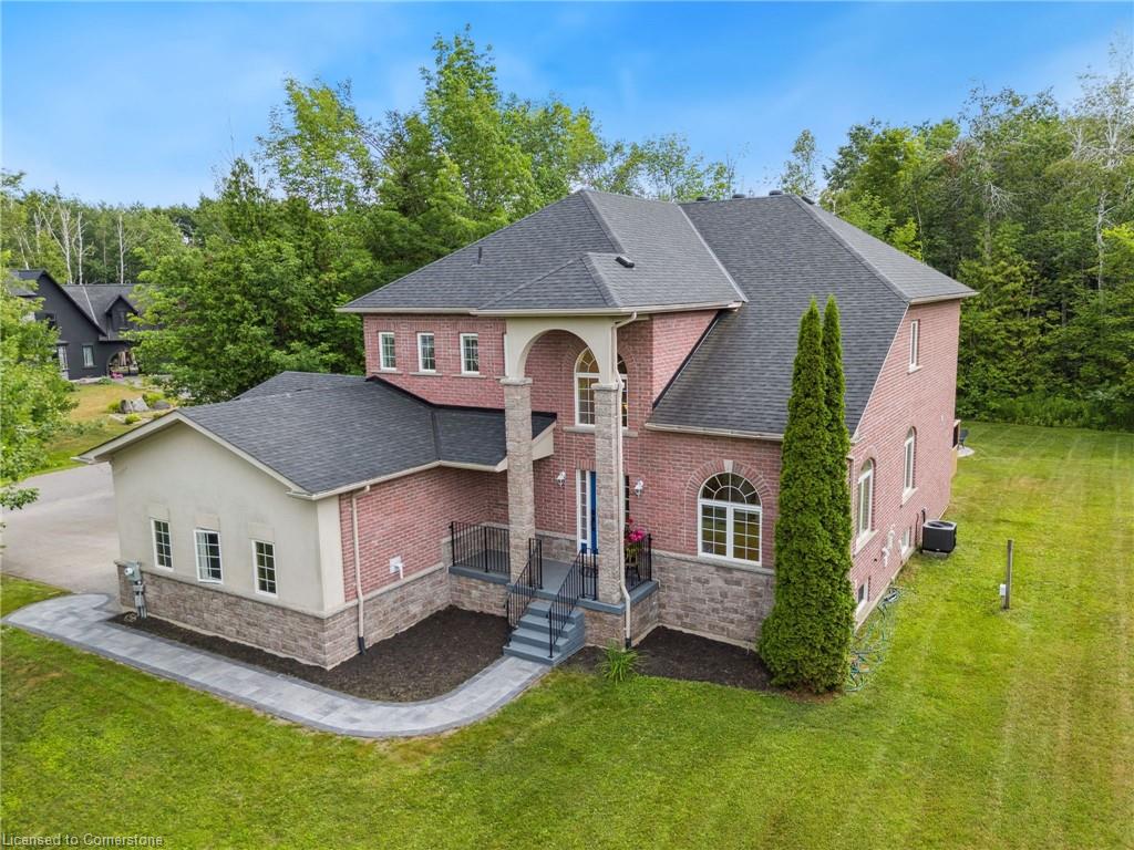 2036 Birkshire Woods Ln, Severn, ON L3V 6H2
