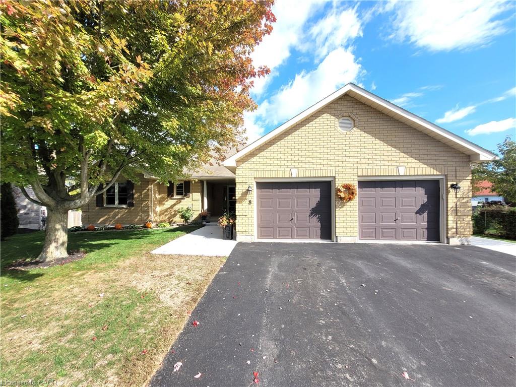 8 Simon Ct, Waterford, ON N0E 1Y0