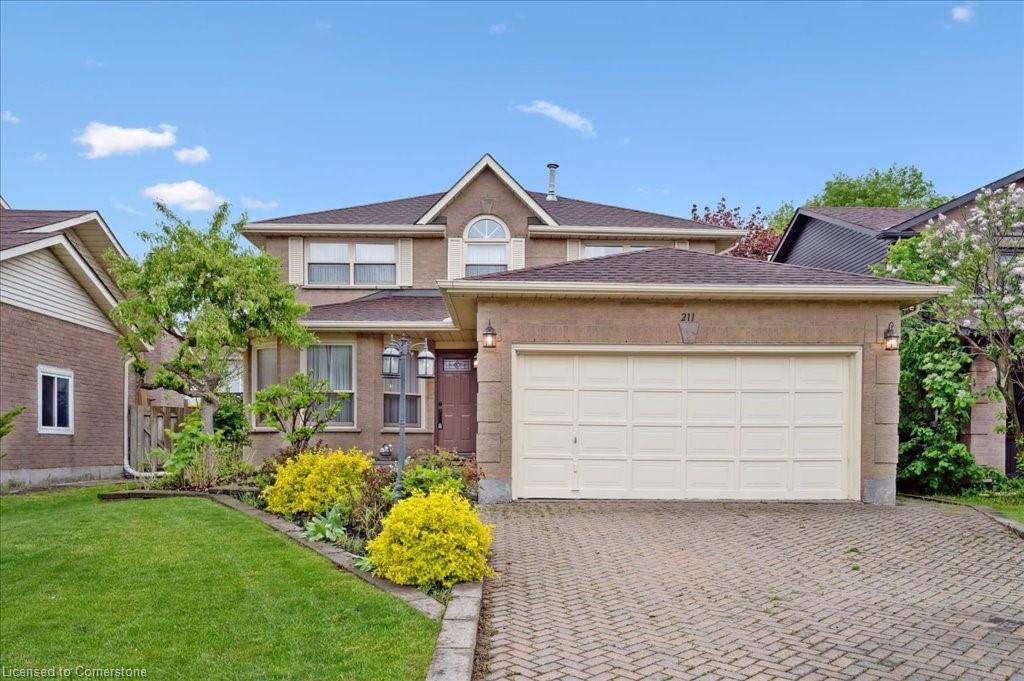 211 Rushdale Dr, Hamilton, ON L8W 2Z5
