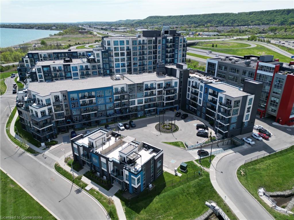 10 Concord Place Unit 222, Grimsby, ON L3M 0G6