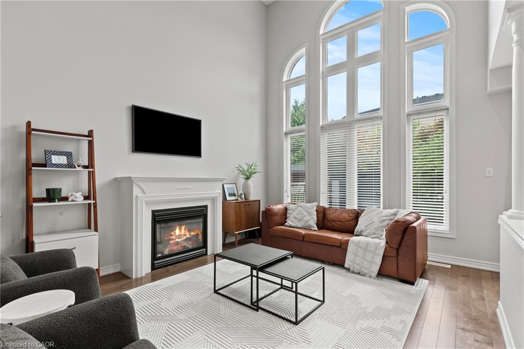 2240 Osprey Ln, Oakville, ON L6M 3Z8