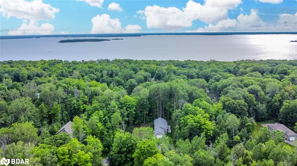 67 Wozniak Rd, Penetanguishene, ON L9M 1W6