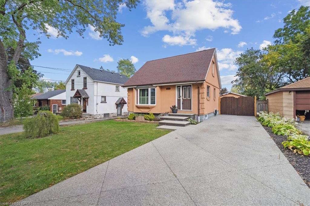 269 E 25th St, Hamilton, ON L8V 3A6