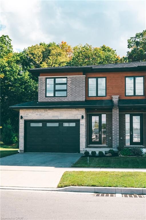 884 Robert Ferrie Dr, Kitchener, ON N2R 0P2