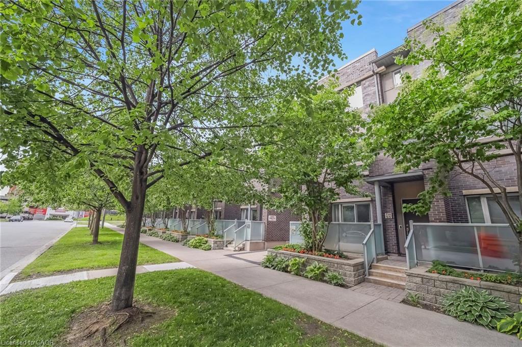 295 Village Green Square Unit Th55, Toronto, ON M1S 0L1