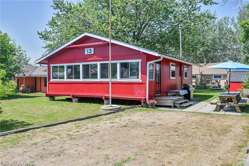 13 Maple Ln, Selkirk, ON N0A 1P0
