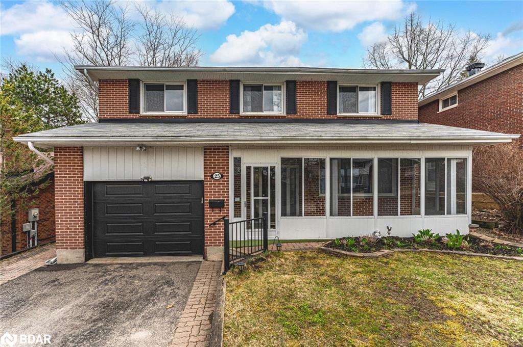 25 Marshall St, Barrie, ON L4N 3S4