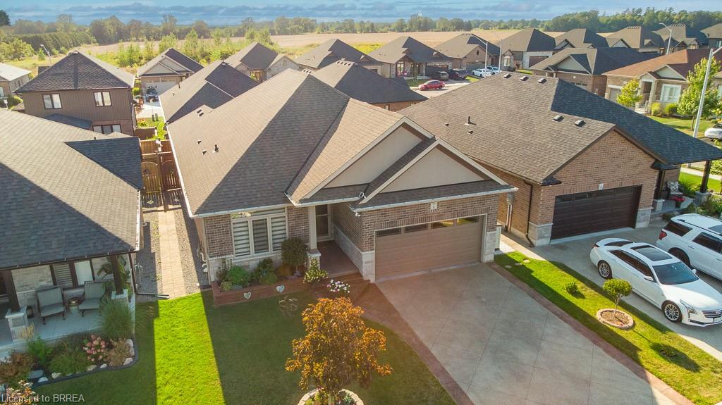 6 Gibbons St, Waterford, ON N0E 1Y0