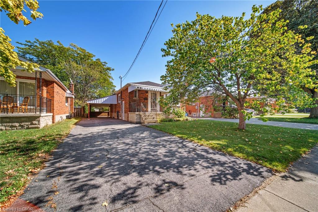 327 E 31st St, Hamilton, ON L8V 3P9
