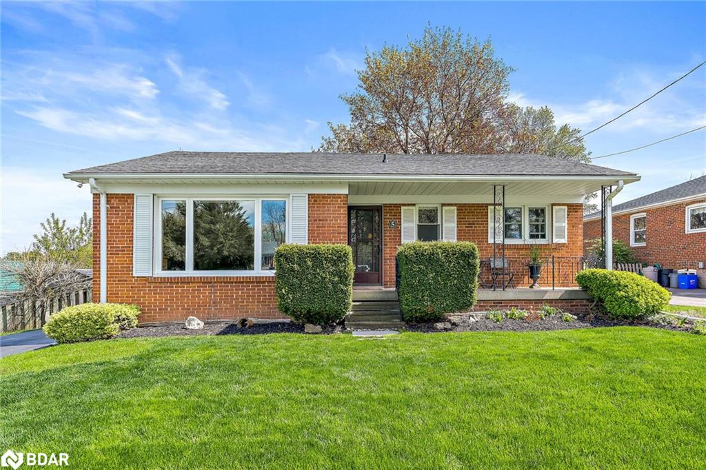5 Mary St, Halton Hills, ON L7G 2M4