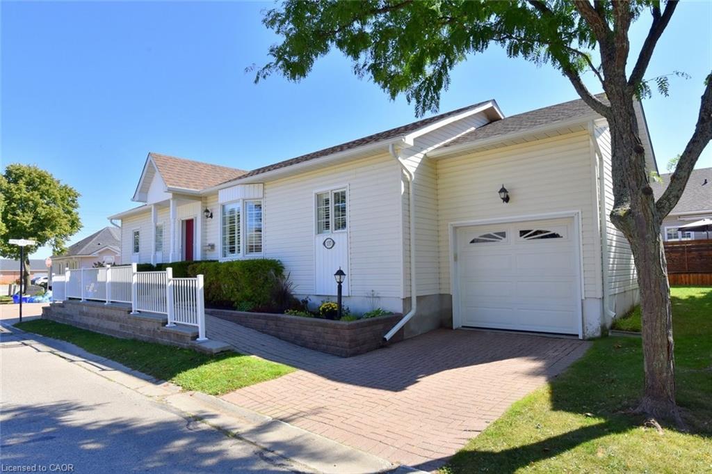 137 Silverbirch Blvd, Hamilton, ON L0R 1W0