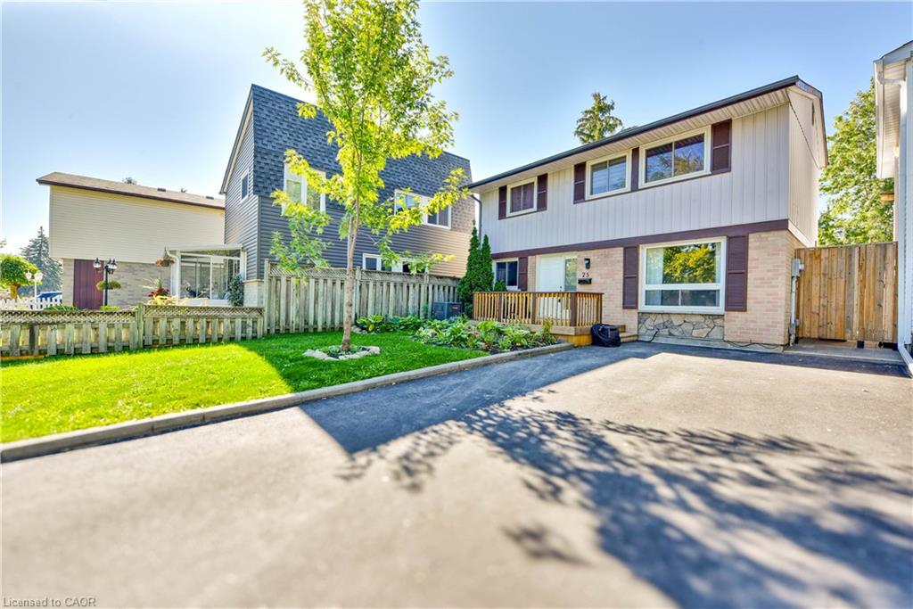 25 Homer Sq, Brampton, ON L6S 1X9