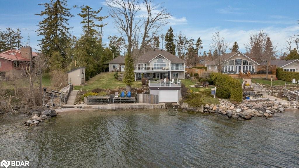 91 Lakeshore Rd W, Oro-medonte, ON L0L 2E0