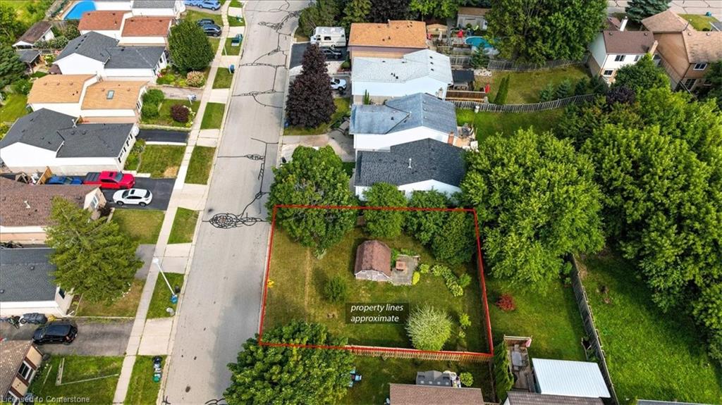 71 Bradbury Cres, Cambridge, ON N1R 7A3