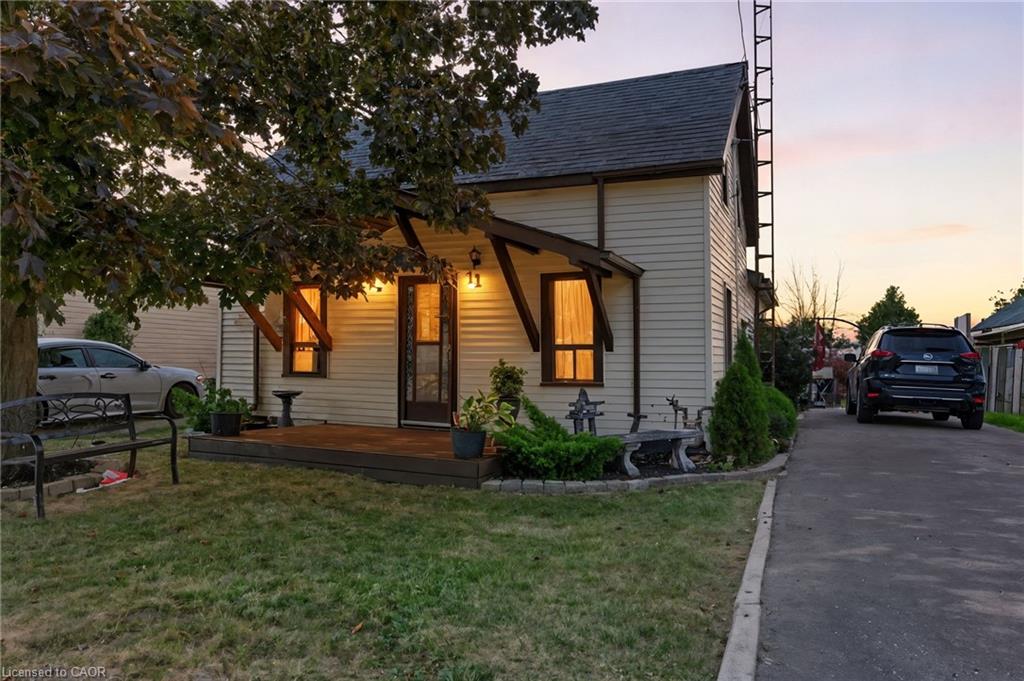 11 Main St E, Fisherville, ON N0A 1G0