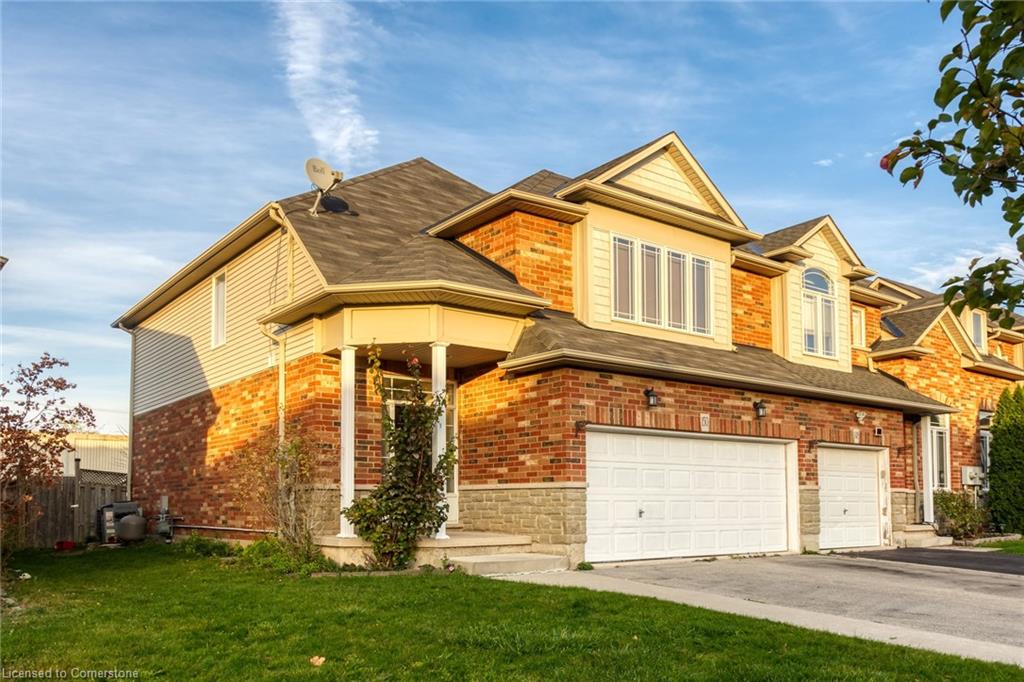 150 Benziger Ln, Hamilton, ON L8E 6G6