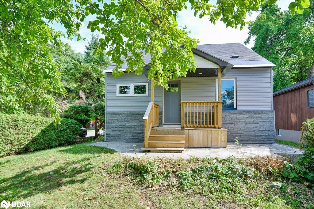 299 Mary St, Orillia, ON L3V 3E9