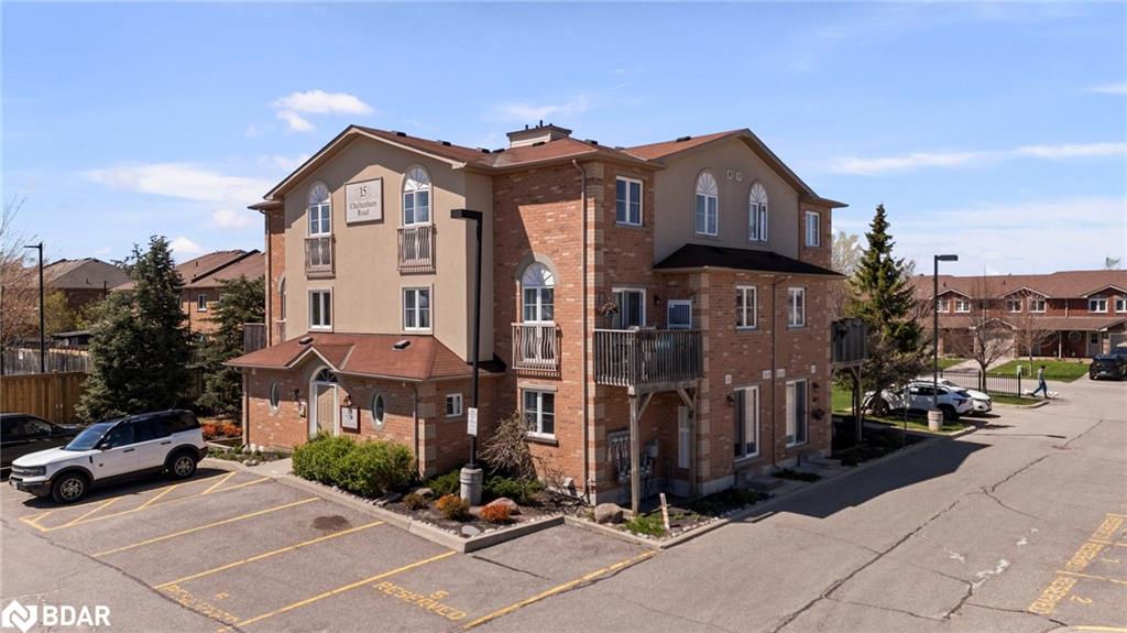 15 Cheltenham Road Unit 1, Barrie, ON L4M 0E7