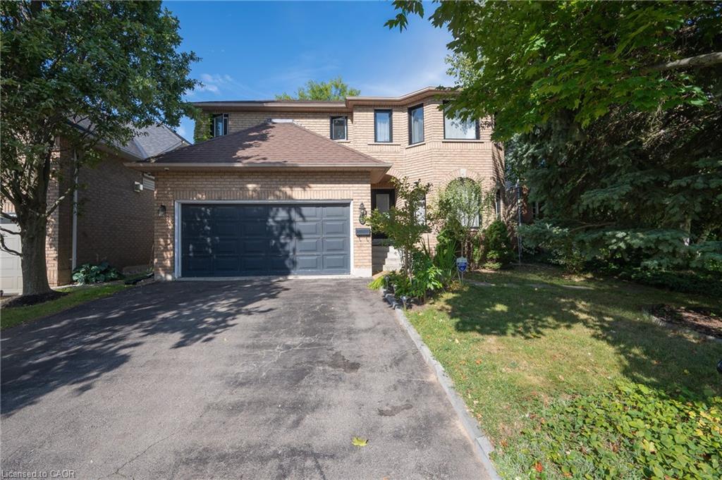 13 Brookhurst Cres, Hamilton, ON L0R 2H3