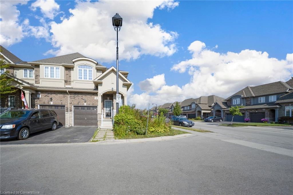 47 Madonna Drive Unit 1 Dr, Hamilton, ON L9B 0H2