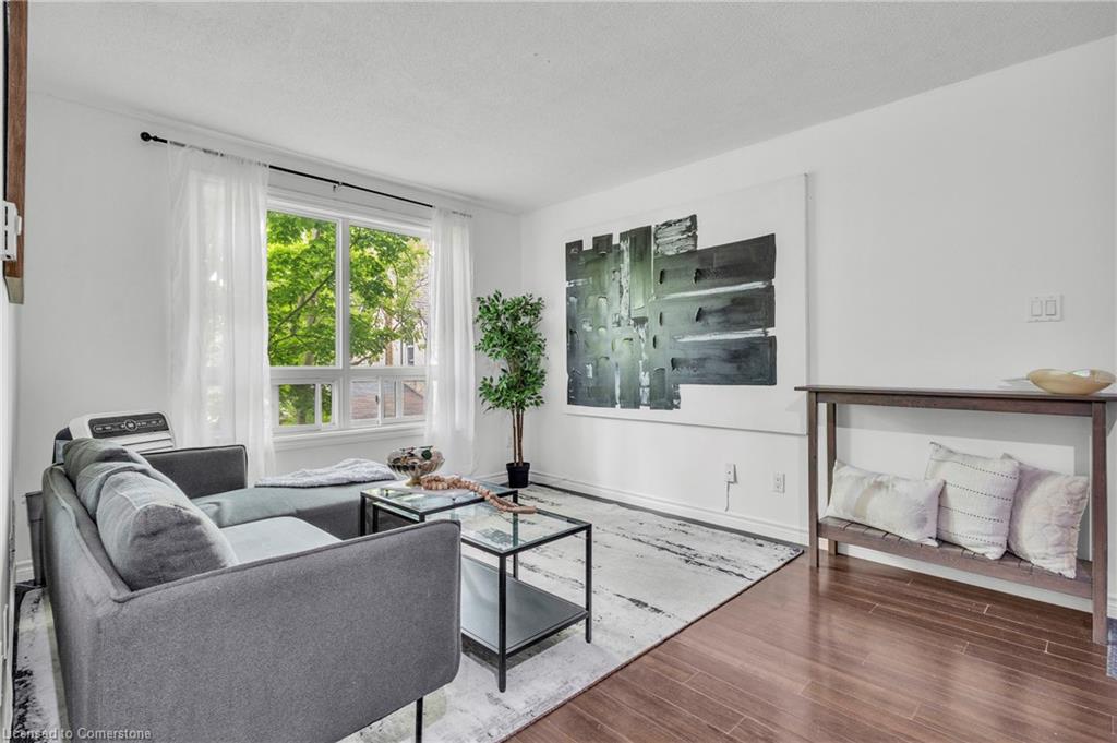119 Cedar Street S Unit 7, Kitchener, ON N2G 3L6
