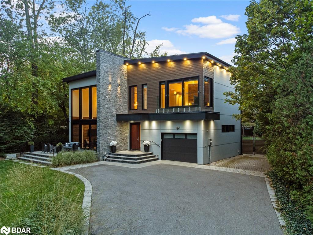 1207 Stirling Dr, Oakville, ON L6L 1E5