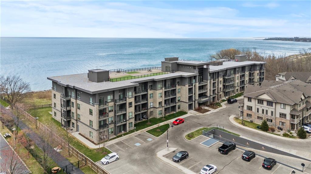 35 Southshore Crescent Unit 230, Hamilton, ON L8E 0J2