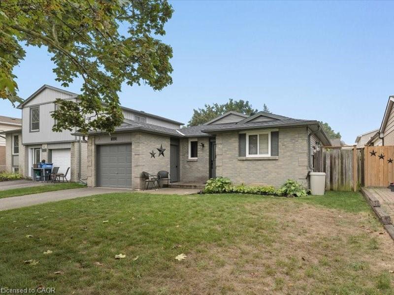 1256 Avonlea Rd, Cambridge, ON N3H 4Z8