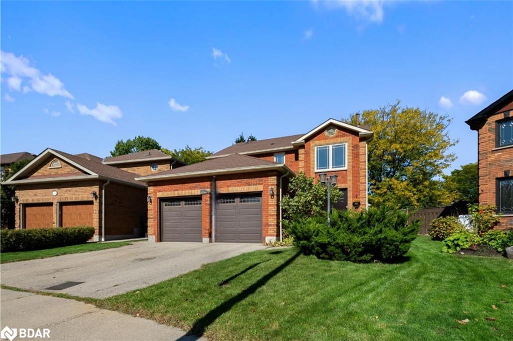 3439 Mulcaster Rd, Mississauga, ON L5L 5B1